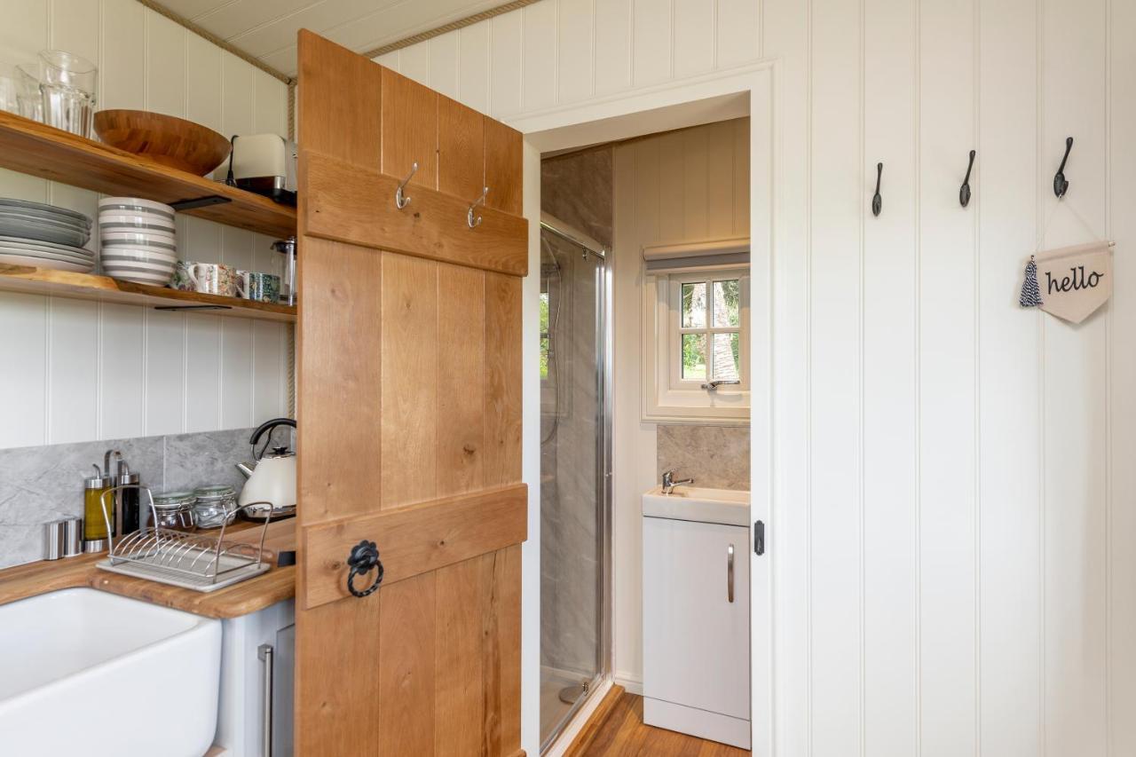 Secluded Lodge With Spectacular Views And Hot Tub! Bath Esterno foto